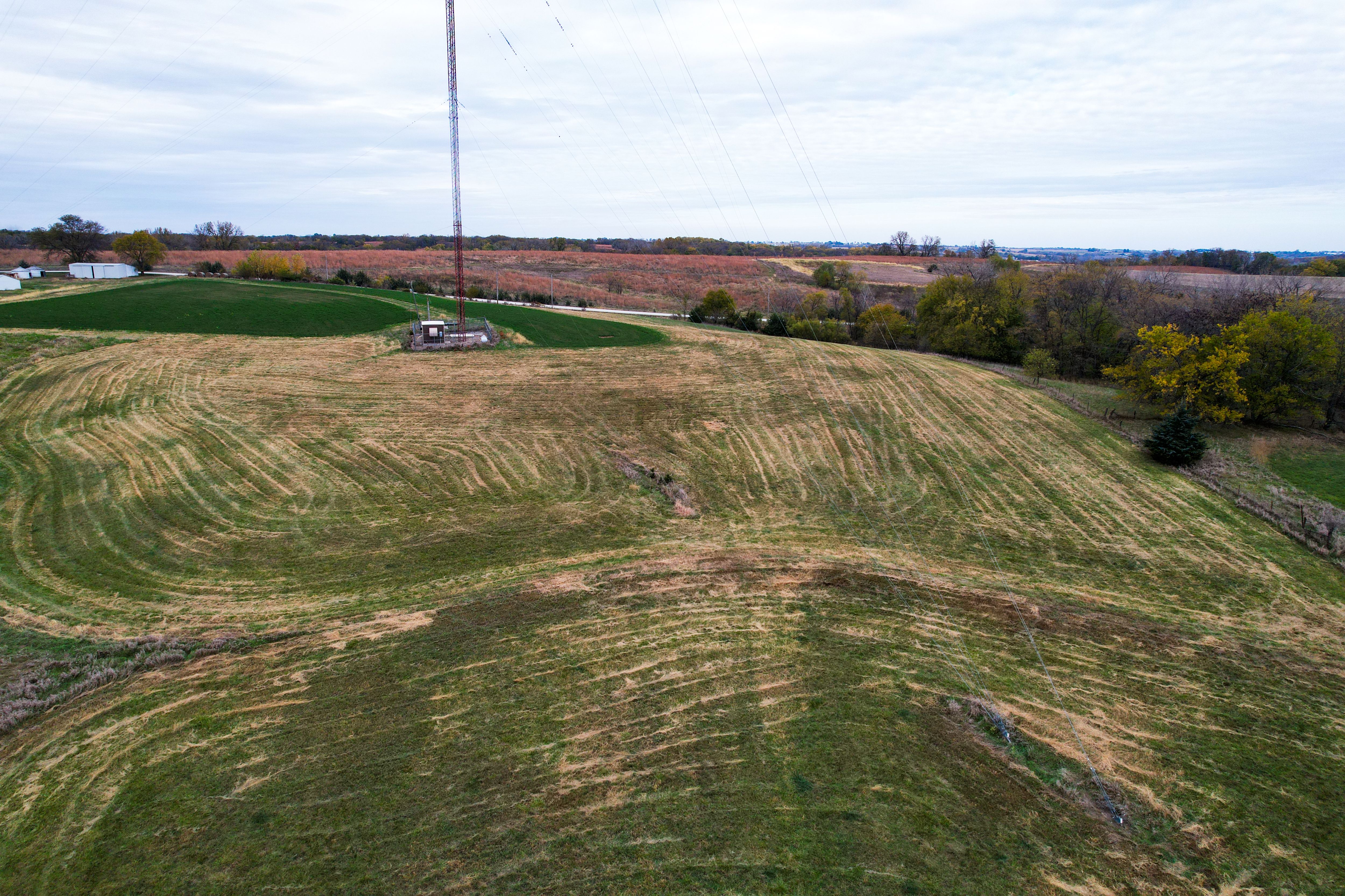 Listing Photo: Photo Oct 27 2025, 2 06 33 PM